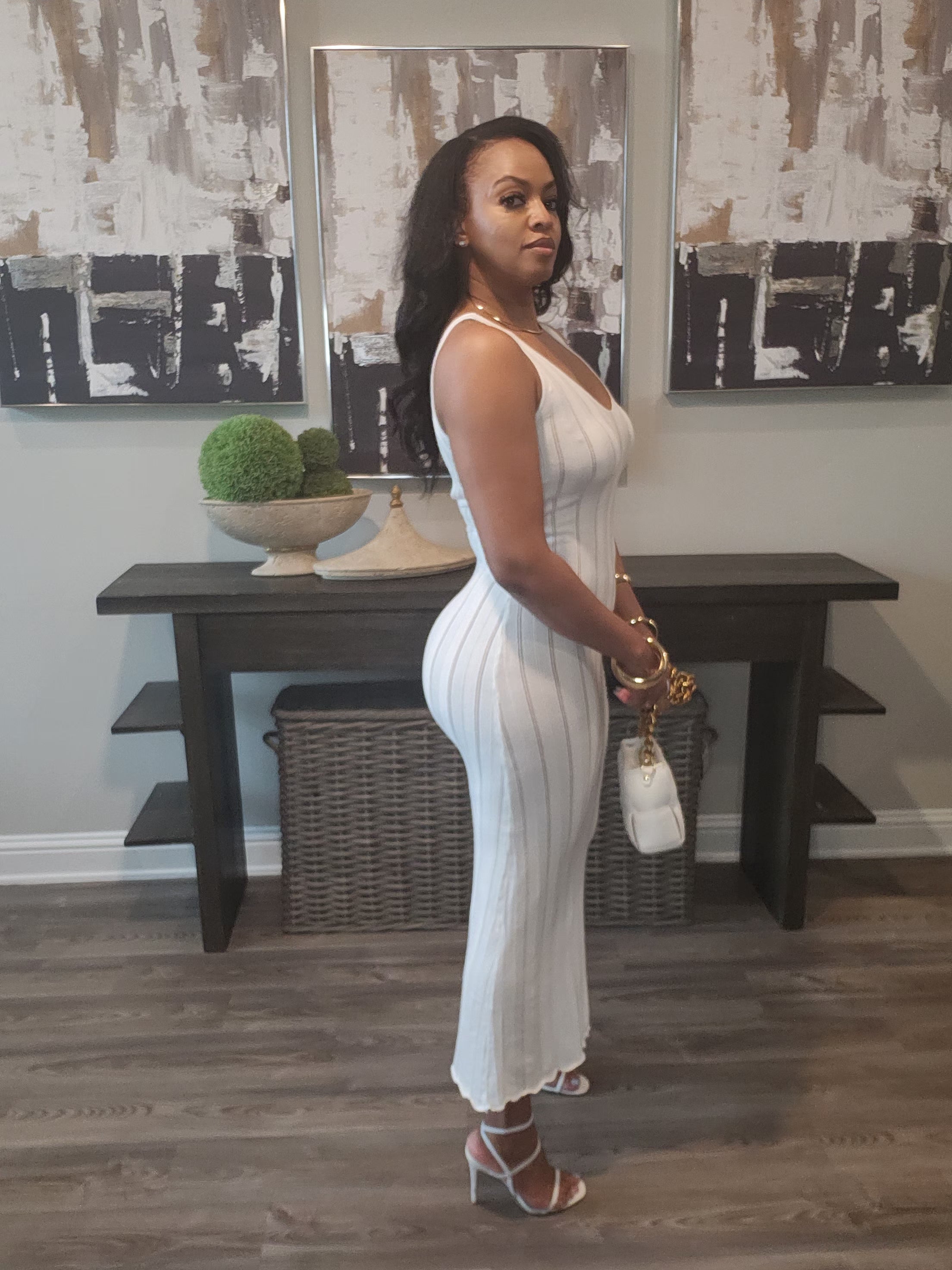 White Effortless Charm